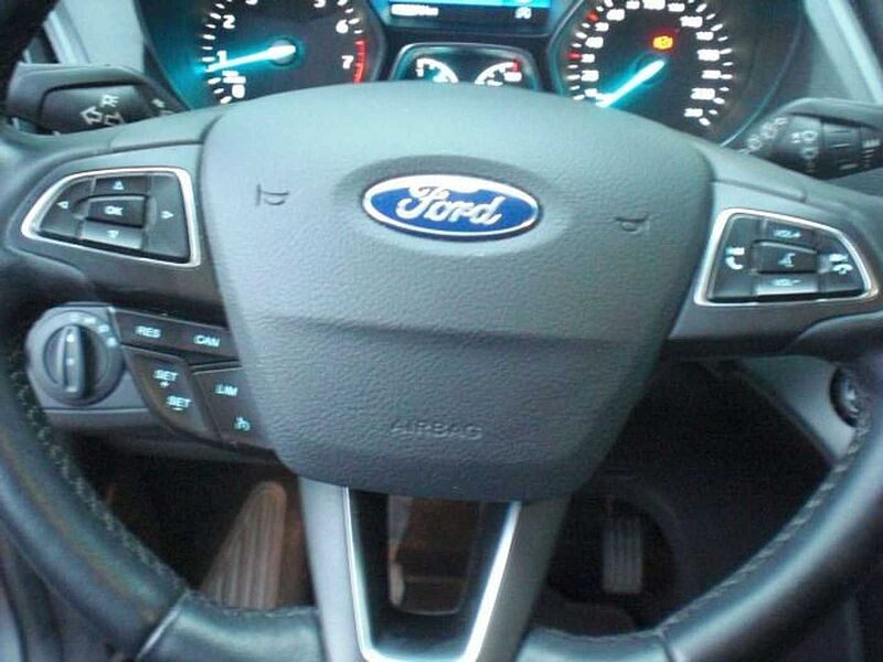 Ford Kuga 1.5 EcoBoost Cool & Connect NAVI KAMERA SHZ