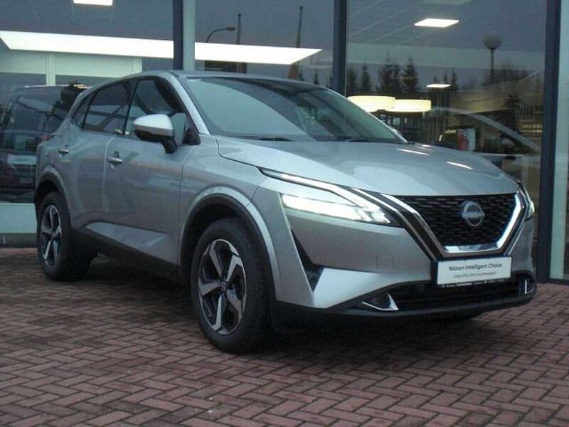 Nissan Qashqai 1.3 MHEV N-Connecta NAVI 4xKAMERA HUD